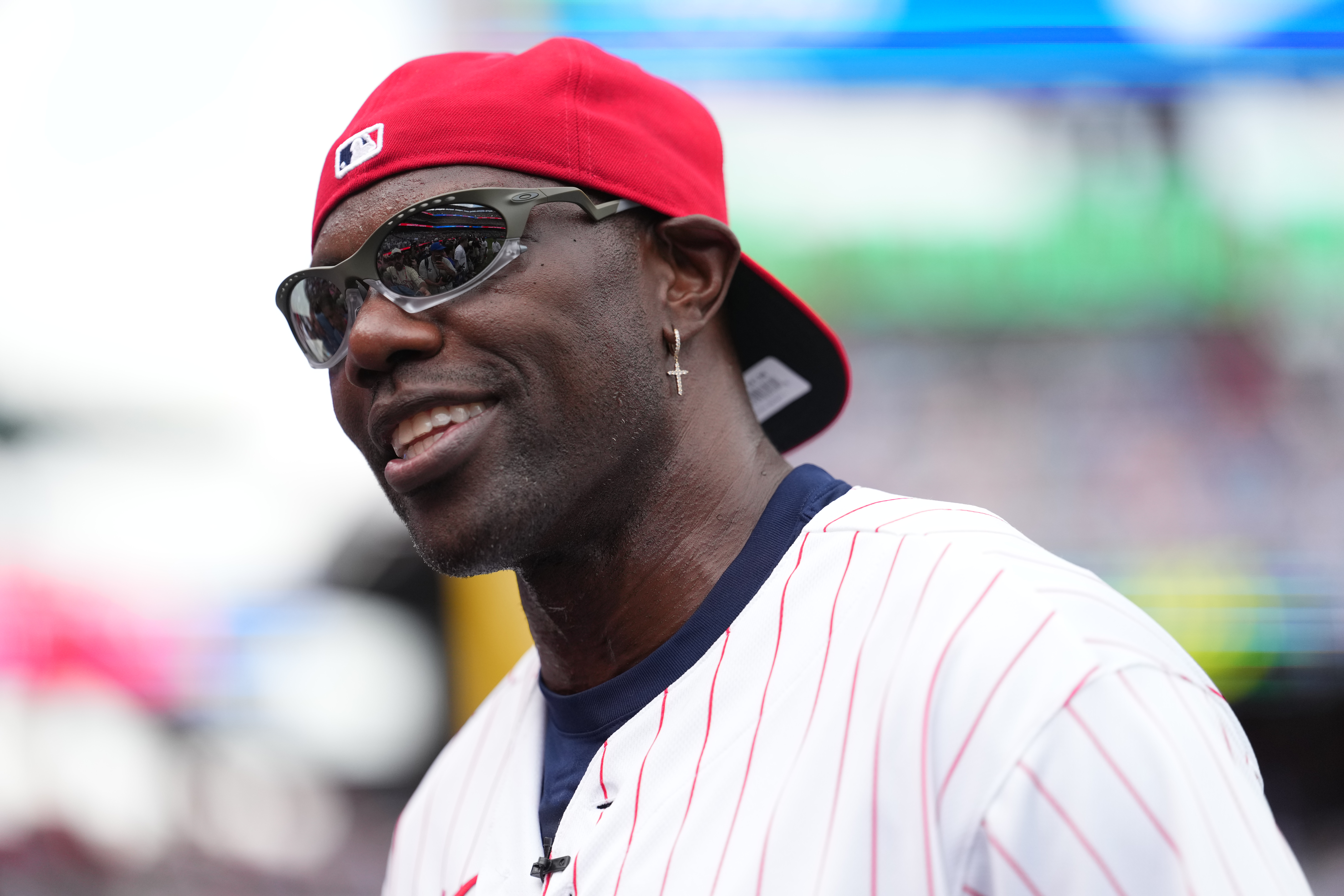 Trailer for Terrell Owens documentary revisits receiver's driveway workout during Eagles holdout — Collegeville Community news